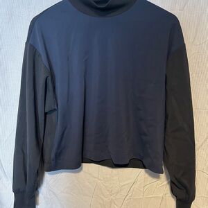 Athleta Women's Long Sleeve Tee - Navy/Black